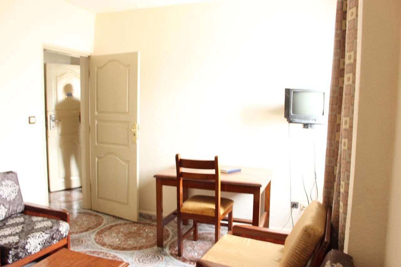 Meumi Palace Yaoundé Exterior foto